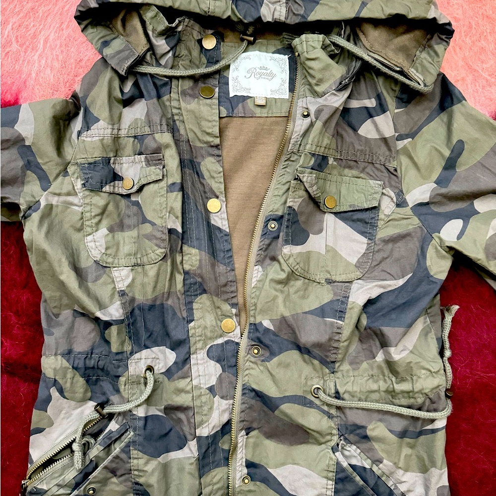 Jacket - Picture 3 of 3
